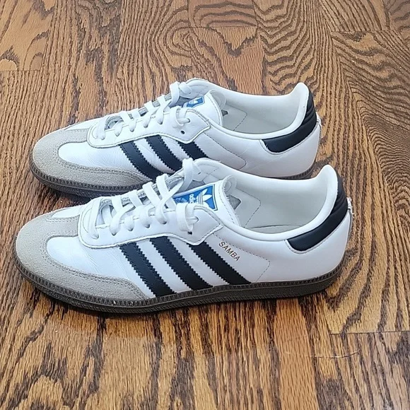 Adidas Sambas Size 5 - Picture 2 of 6